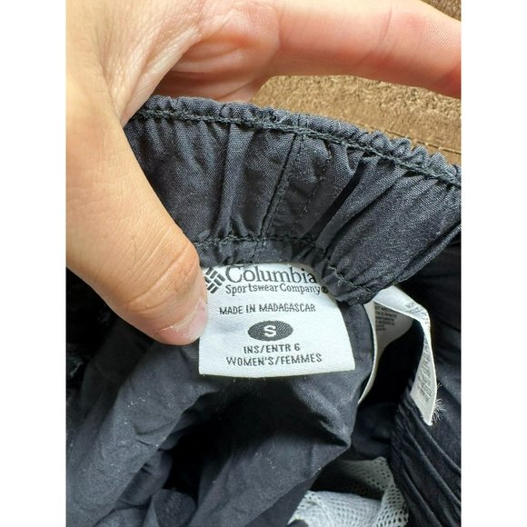 Columbia Women's Cargo Shorts Size Small - Picture 2 of 4